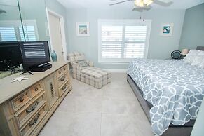 Sea Coast Gardens III 507