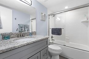 Sea Coast Gardens III 509