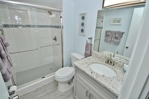 Sea Coast Gardens III 509