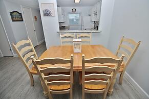 Sea Coast Gardens III 509