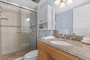 Sea Coast Gardens III 513