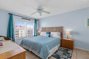 Sea Coast Gardens III 513