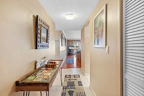 Sea Coast Gardens III 514