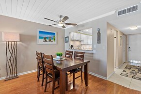 Sea Coast Gardens III 514