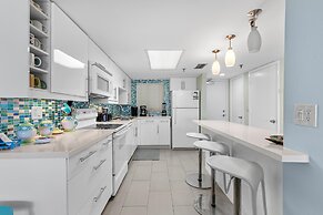 Shorehom by the Sea 51