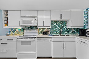 Shorehom by the Sea 51