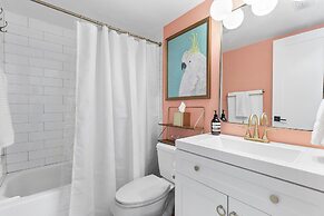 Colony Beach Club 122