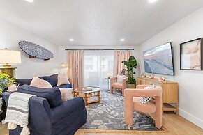 Colony Beach Club 122