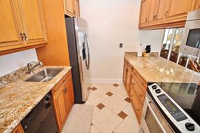 Colony Beach Club 225