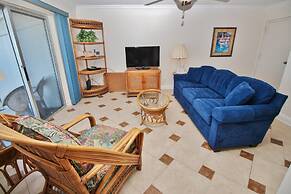 Colony Beach Club 225