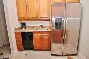 Colony Beach Club 225