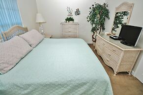 Colony Beach Club 225