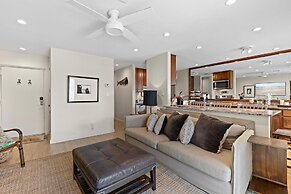 Colony Beach Club 246