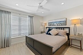 Colony Beach Club 246