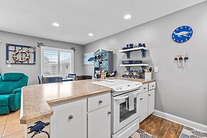 Colony Beach Club 210