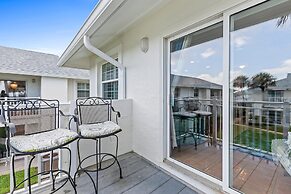 Colony Beach Club 210