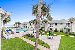 Colony Beach Club 210