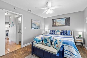 Colony Beach Club 210