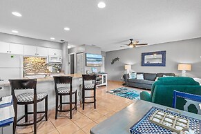 Colony Beach Club 210