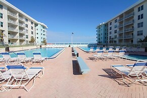 Sea Coast Gardens II 401