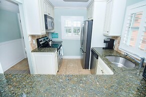 Sea Coast Gardens II 401