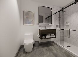 Kins Hotel
