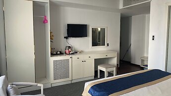 Kamala Hotel & Apartment Da Nang