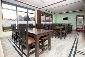 Hotel Aadarsha Inn
