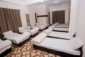 Hotel Aadarsha Inn