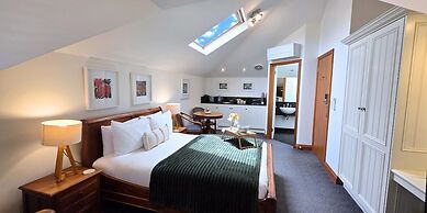 Sandstone Suites