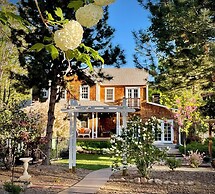 Sunflower Hill Inn