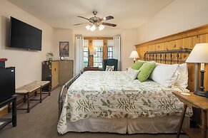Sunflower Hill Inn