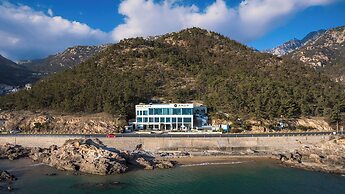 qingdaowushe yujian haijing jiudian