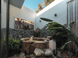 qingdaowushe yujian haijing jiudian