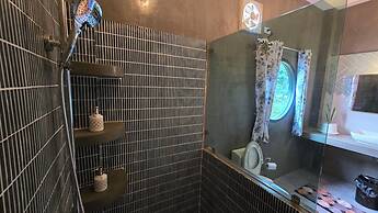 Zuu Tee Organic Farm & Roastery