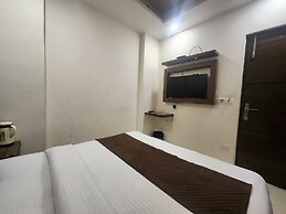 Hotel Merry Gold