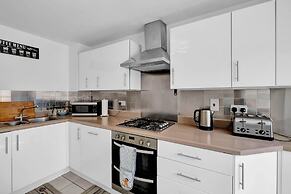 3 Bedroom and 2 Bath House with Balcony