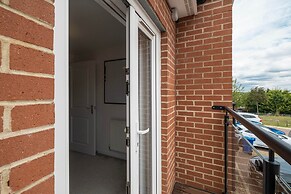 3 Bedroom and 2 Bath House with Balcony