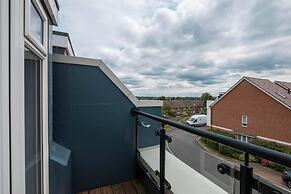 3 Bedroom and 2 Bath House with Balcony