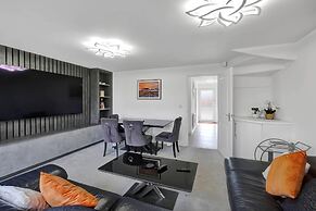 3 Bedroom and 2 Bath House with Balcony