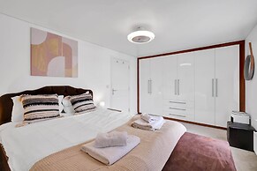 3 Bedroom and 2 Bath House with Balcony