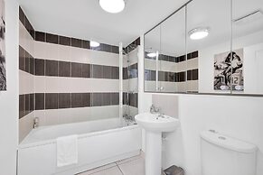 3 Bedroom and 2 Bath House with Balcony