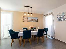 Charming Apartment Sant Elia