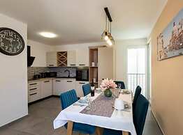 Charming Apartment Sant Elia