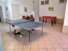 Villa Velisia - Con Ampia Piscina E Campo Da Gioco Privato