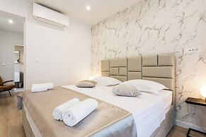 Shine of Life Luxury Rooms