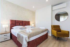 Shine of Life Luxury Rooms