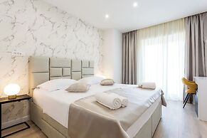 Shine of Life Luxury Rooms