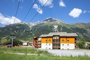 Apartment in Val Cenis With Mountain Views