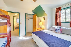 Secluded Cabin w/ Furnished Deck in Scenic Pinetop